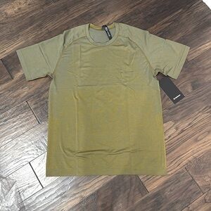Lululemon Metal Vent Short Sleeve 2.0 - NWT